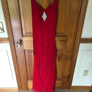 Betsy & Adam red prom dress